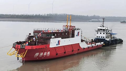 Launch of the deep-sea exploration vessel Nanyou Qihang