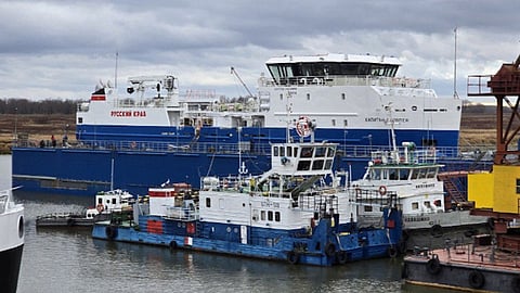 The crab fishing vessel Kapitan Skovpen being prepared for transport to Onega Shipbuilding and Ship Repair Plant's Saint Petersburg facilities for outfitting