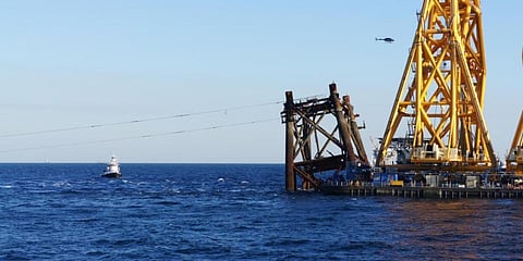 Offshore rig decommissioning