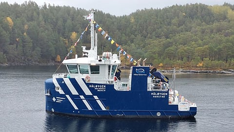 Haloygen – Compact workboat to support fish farming in northern Norway