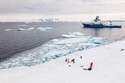 PHOTOS | Falkor (Too) on maiden voyage in Antarctica