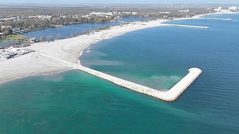 Breakwater at Jupiter-Neptun resort