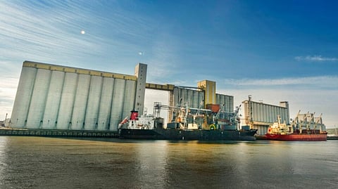 Senalia grain export terminal at Rouen