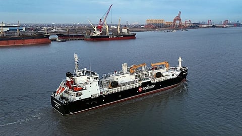 Seaspan Baker underway