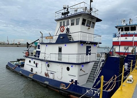 Kitty strikes Algiers lock gate in New Orleans