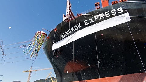 Hapag-Lloyd welcomes LNG-fuelled boxship to fleet