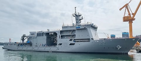 ROKS Ganghwado – Republic of Korea Navy places new submarine rescue ship into service
