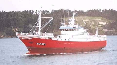 Fire ignites on fishing vessel off Chile's Pacific coast; all on board rescued