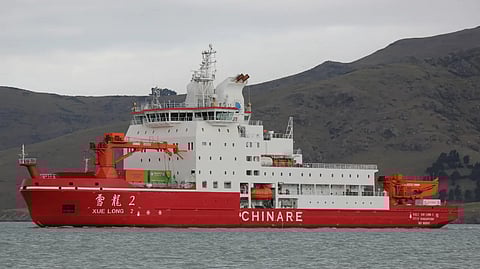 Polar icebreaker departs for China's 41st Antarctic research expedition