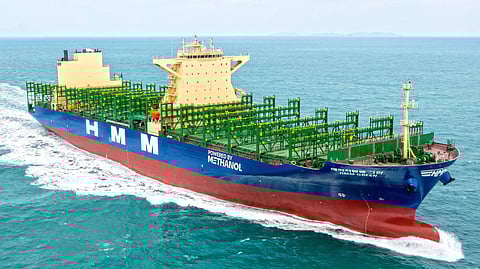 HMM takes delivery of first methanol-powered containership in series