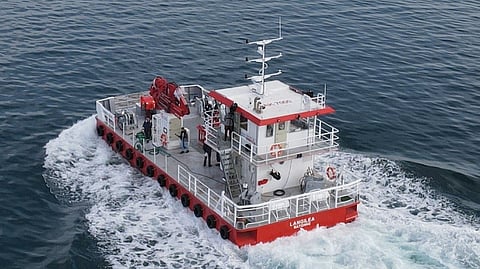 Glehen Shipyard delivers multi-purpose crane platform