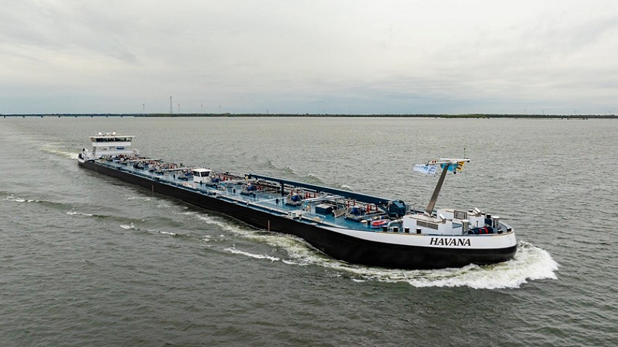 Victrol welcomes new bunkering barge to fleet