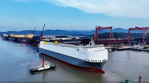 Leonine leaving Changhong International Shipyard