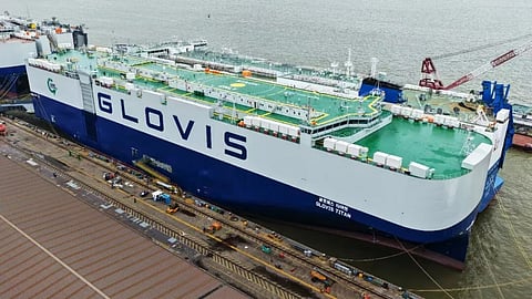 Glovis Titan
