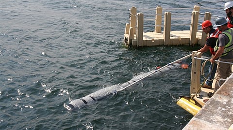 HII's REMUS 620 launching as it departs for torpedo tube recovery testing in Seneca Lake, New York