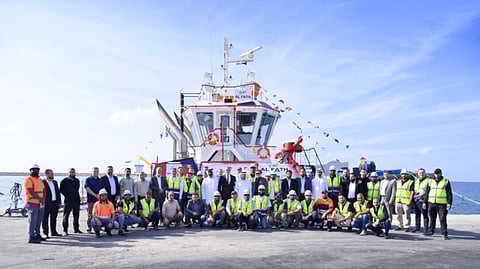 DP World personnel with the tug Al Fath at the Port of Tartus in Syria
