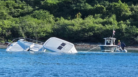 A US Coast Guard Boat Force Unit US Virgin Islands surface unit responds to the vessel Cool Change grounding in the vicinity of Christmas Cove, St Thomas, US Virgin Islands, November 20, 2025.