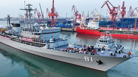 On November 15, the Chinese PLA Navy’s Task Group 989, carrying more than 2,000 cadets and sailors, set sail from Qingdao, Shandong Province for a comprehensive ocean-going training mission