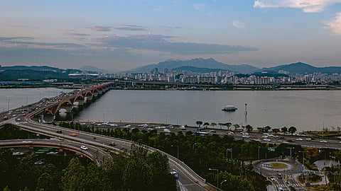 Han River near downtown Seoul, South Korea Pexels