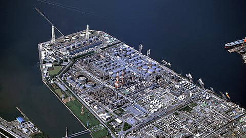Cosmo Oil refinery, Chiba, Japan