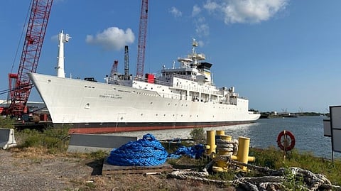 The US Navy Pathfinder-class oceanographic survey ship USNS Robert Ballard