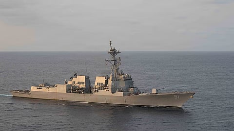 Arleigh Burke-class guided-missile destroyer USS Pinckney (DDG 91) conducts blockade operations, April 17, 2026