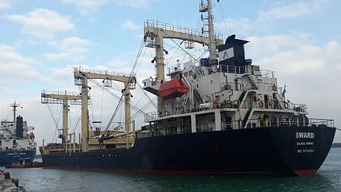 Somali pirates released the Saint Kitts and Nevis-flagged general cargo ship Sward and its 17 crew near Garacad, Puntland, on Friday, September 11.