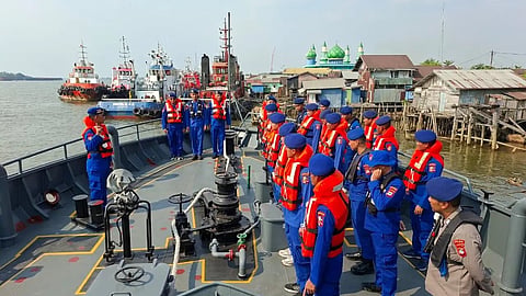 Basarnas has deployed at least 622 personnel, 17 ships, five helicopters and aircraft to find the missing passengers of capsized ferry Virgo Transport 8