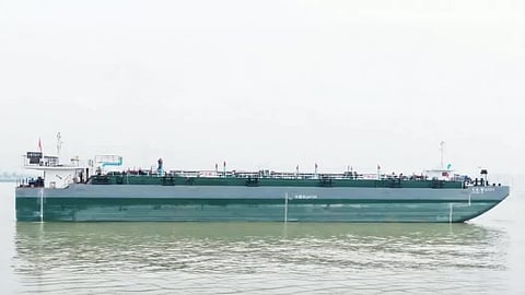 Changhang Barge 64014