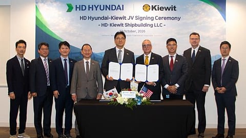 Signing of the joint venture agreement between HD Hyundai USA and Kiewit Maritime