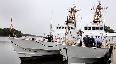 The ex-US Coast Guard Island-class cutters Cushing and Drummond during their formal transfer to the Ukrainian Navy on September 27, 2018 (Photo: US Coast Guard)