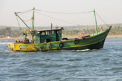 A fishing boat in Goa, India (Photo: Wikimedia Commons/Shyamvs78)