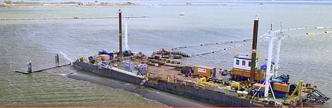 Van Oord installs geotextile tubes for Lake IJsselmeer fish migration project