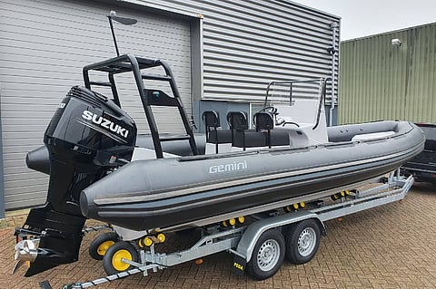 South Holland lifeboat operator gets new 7.8-metre RIB