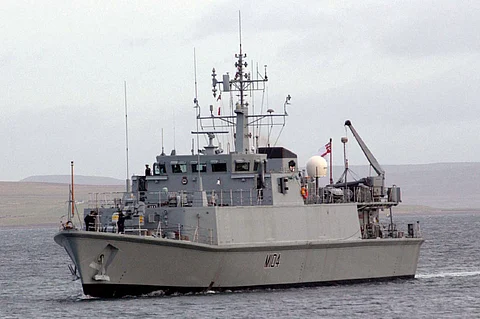 The Royal Navy minehunter HMS Walney in 2003 (Photo: UK MOD/POA(Phot) Tam McDonald)
