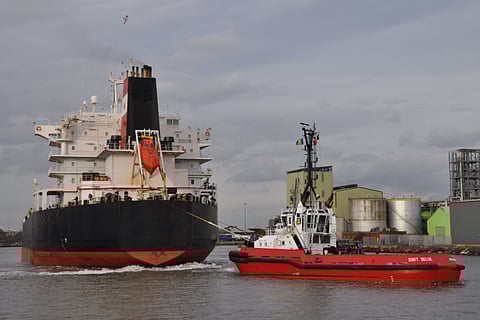 An example of indirect towing being performed (Photo: Peel Ports Group)