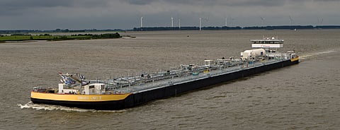 Somtrans’ newest inland LNG tanker completes sea trials