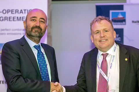 Sanmar Shipyards Vice President Ali Gurun (left) and Corvus Energy CEO Geir Bjørkeli (Photo: Sanmar Shipyards)