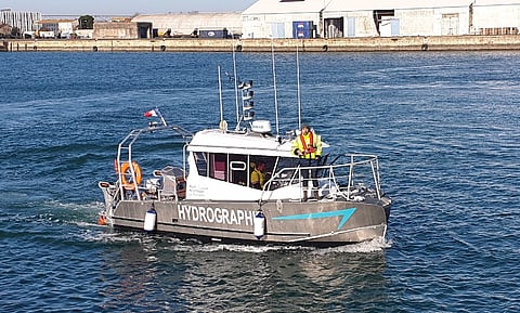 VESSEL REVIEW | Cassiopée – Small hybrid-powered boat takes on hydrographic duties at French Port of La Rochelle
