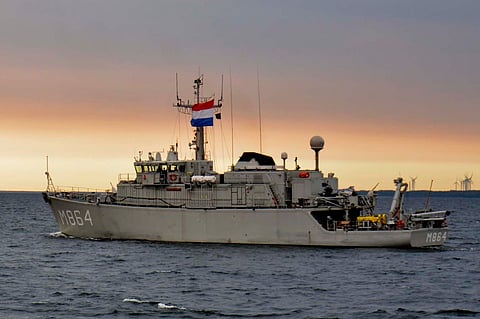 The Royal Netherlands Navy Alkmaar-class mine countermeasures vessel HNLMS Willemstad underway in the Baltic Sea, May 29, 2015 (Photo: US Navy/Mass Communication Specialist 2nd Class Amanda S. Kitchner)