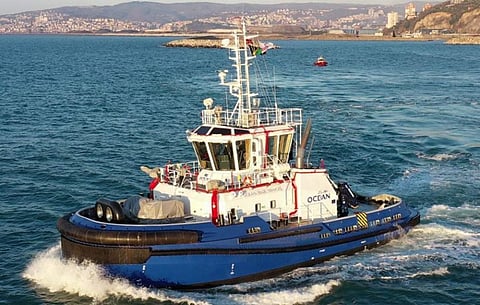 Best Small Harbour Tug – Ocean Blue Mahoe