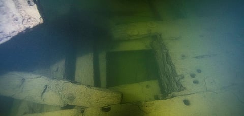 One of the gun ports on Äpplet, a 17th century Swedish warship whose wreck was recently discovered on the seabed just outside Stockholm (Photo: Vrak)
