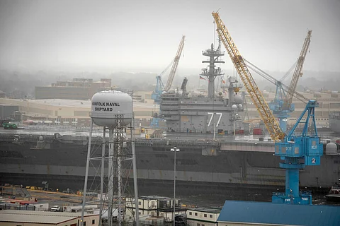 Norfolk Naval Shipyard Image: US Navy photo by Mass Communication Specialist Seaman Dakota L. David