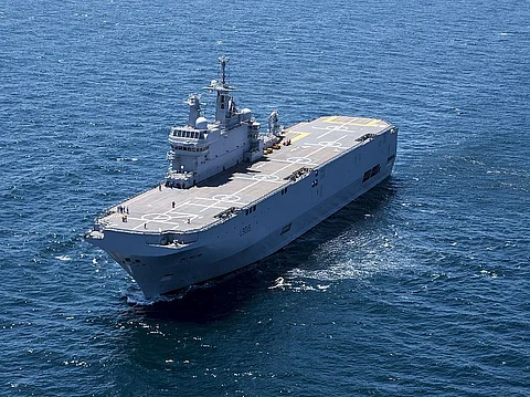 Dixmude underway in 2015 Photo: Sergeant Kassie L. McDole, US Marine Corps