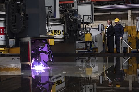 First steel cut for future frigate HMS Cardiff