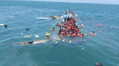 More than 50 rescued from sunken boat in Samar, Philippines