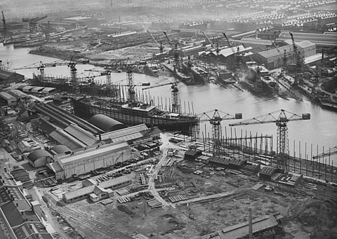 Aerial view of the Clyde shipyards, March 1957 c41ebc0710bc5e43b69813000dcdbf48