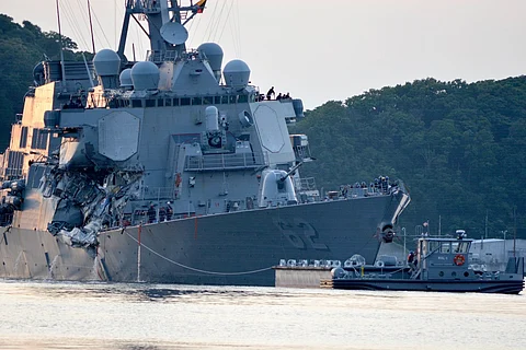 The Arleigh Burke-class guided-missile destroyer USS Fitzgerald (DDG 62) returns to Fleet Activities (FLEACT) Yokosuka following a collision with a merchant vessel while operating southwest of Yokosuka, Japan Photo: US Navy