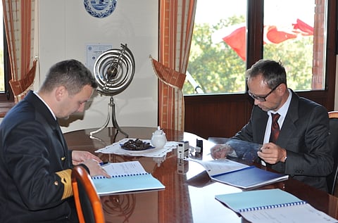 fca9945ae955f9c4e47cf15f43ae9741