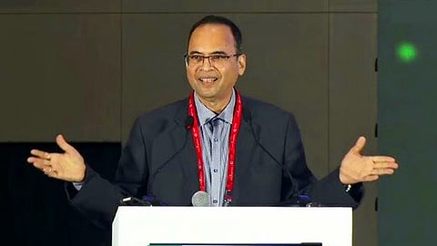 नाशिक मर्चंट्स को-ऑपरेटिव्ह बँकेचे मुख्य कार्यकारी अधिकारी विश्राम दीक्षित